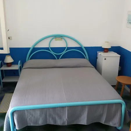 Petrusa Dipendenza בית הארחה *